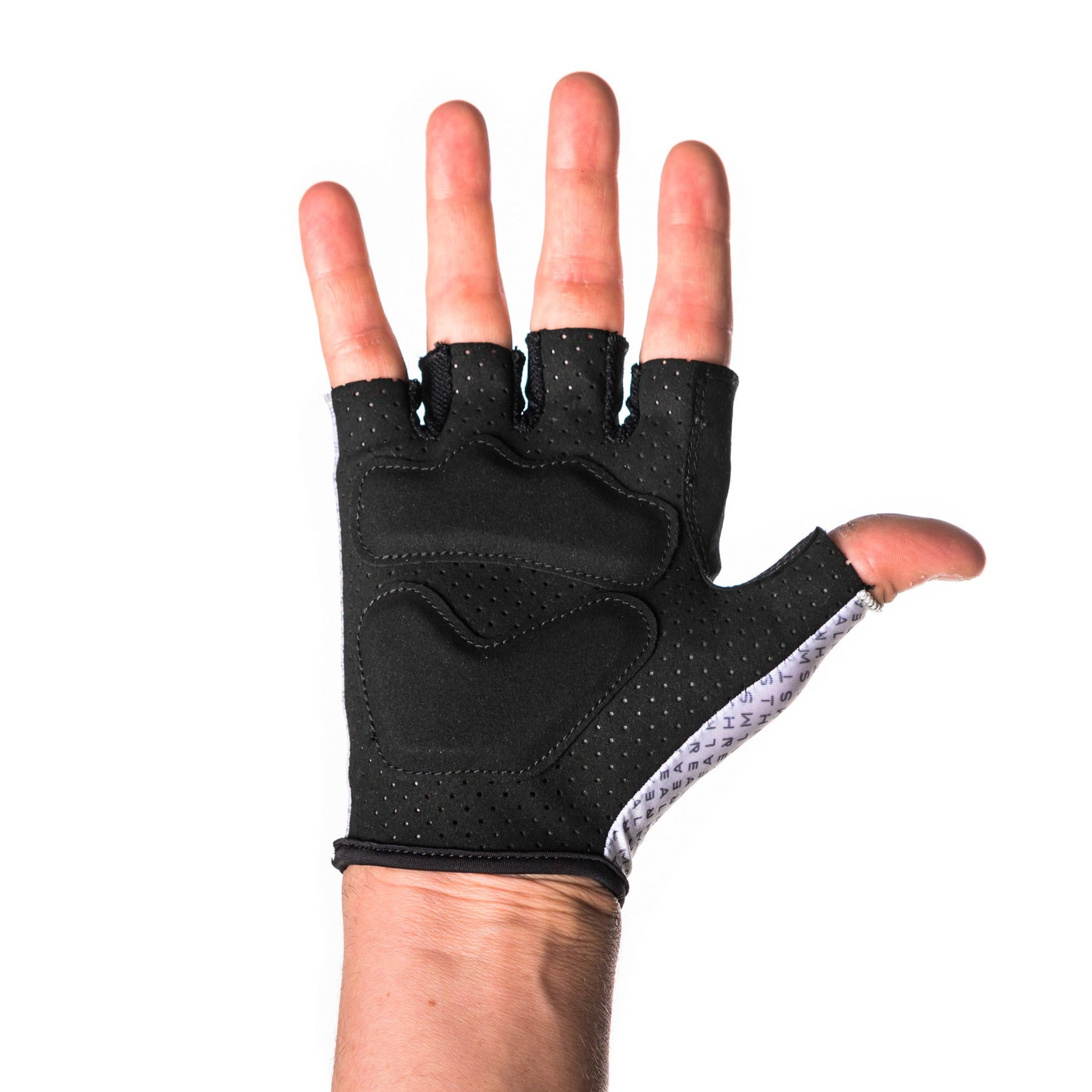 https://cdn.shopify.com/s/files/1/0493/2776/7713/files/ALMSTHRE_Cycling_Gloves_-31.jpg?v=1750286012