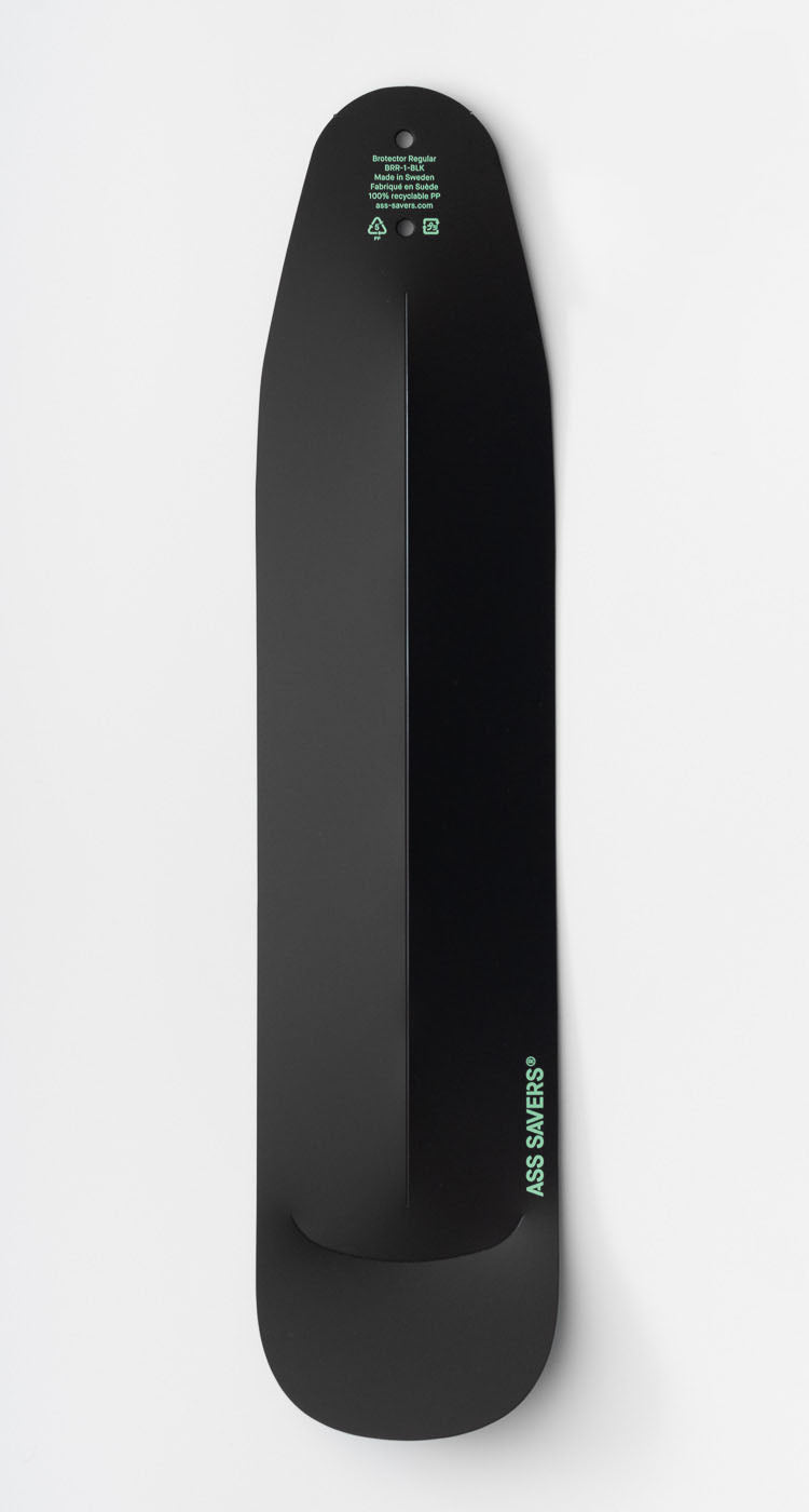 https://cdn.shopify.com/s/files/1/0121/2492/products/Brotector_black_mudflap.jpg?v=1580306604
