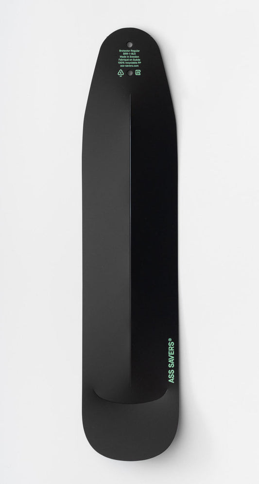 https://cdn.shopify.com/s/files/1/0121/2492/products/Brotector_black_mudflap.jpg?v=1580306604