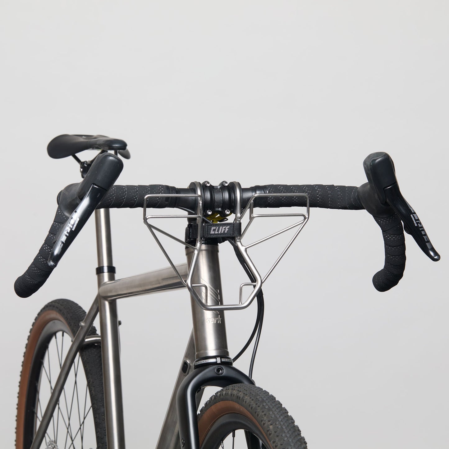 https://cdn.shopify.com/s/files/1/0598/2476/7159/files/CLIFF-SS-X1-45.jpg?v=1769157007