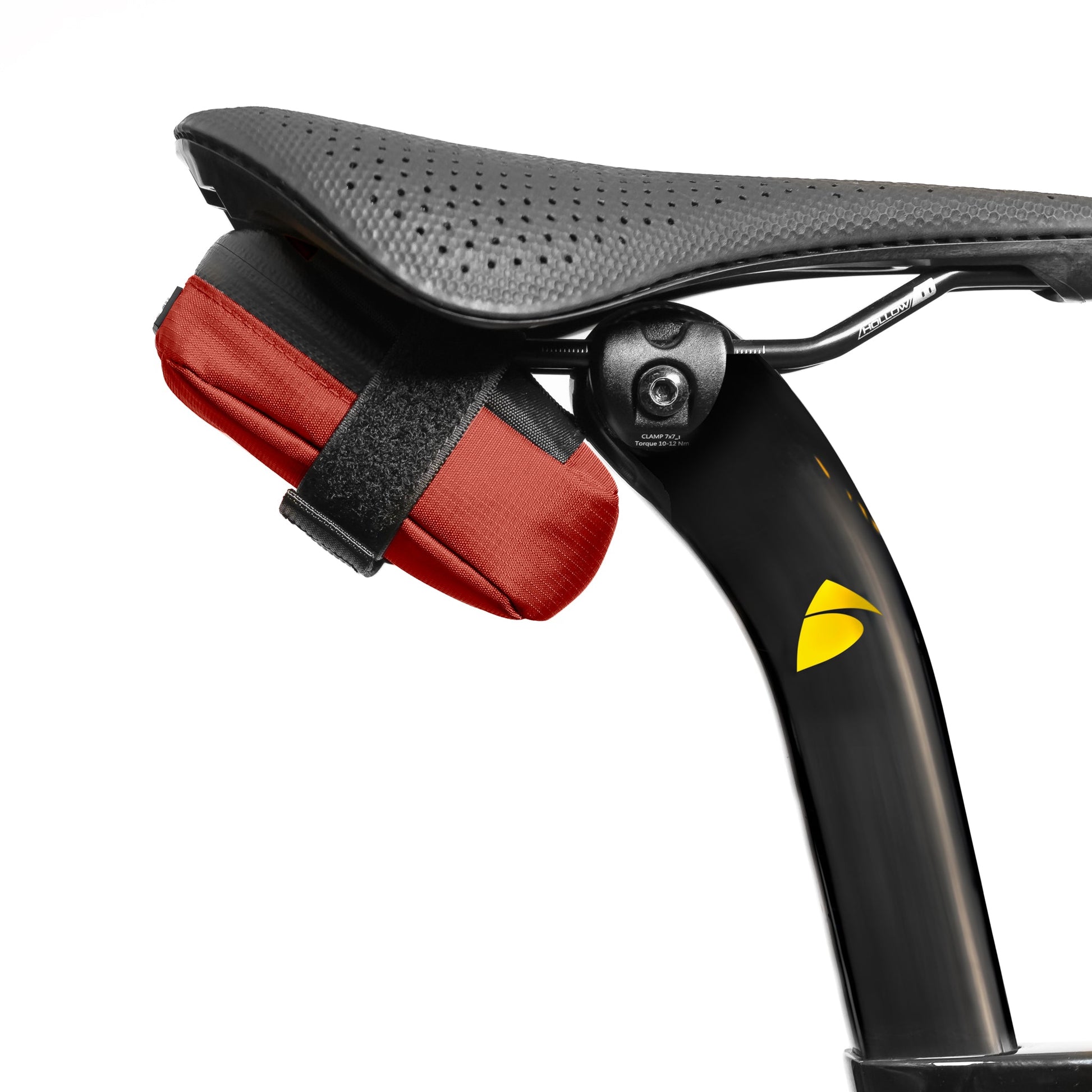 https://cdn.shopify.com/s/files/1/0493/2776/7713/files/Compact_Saddle_Bag_2_RED.jpg?v=1753843090