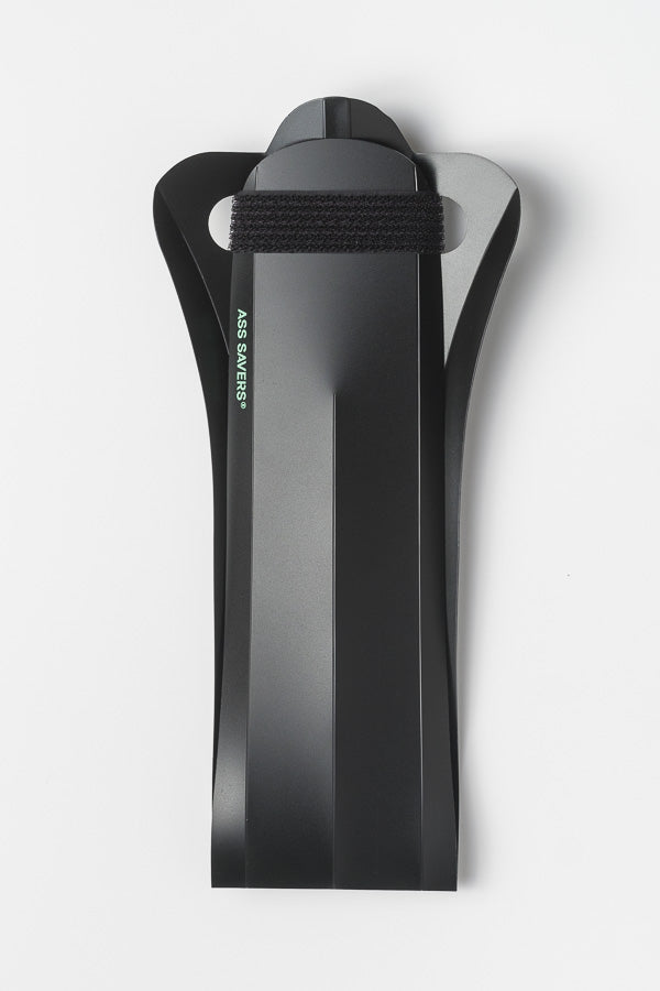 https://cdn.shopify.com/s/files/1/0121/2492/products/Fendorbendor_big_rear_mudguard_foldable-3.jpg?v=1611831869