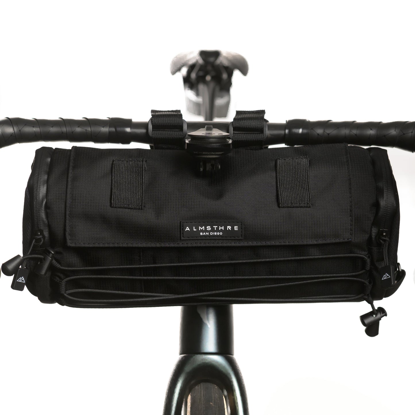 https://cdn.shopify.com/s/files/1/0493/2776/7713/files/Signature_XL_Bar_Bag.jpg?v=1763223965