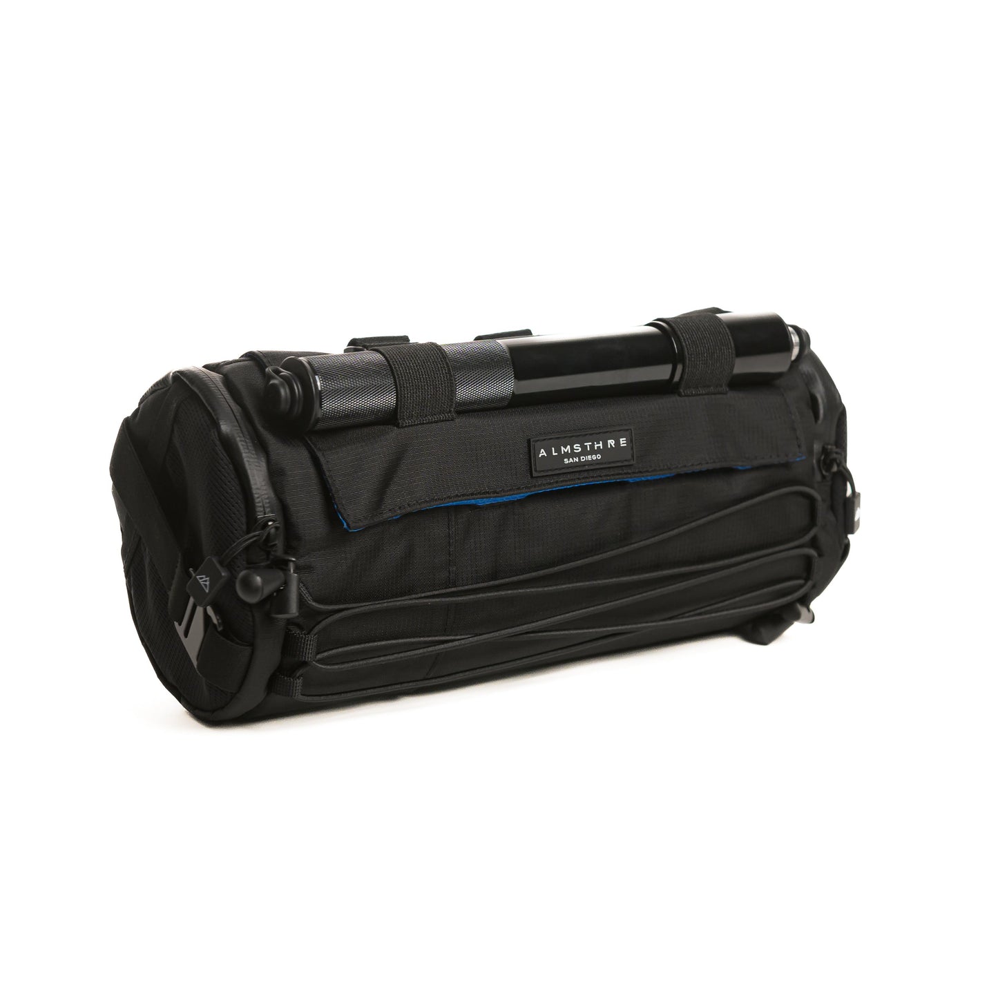 https://cdn.shopify.com/s/files/1/0493/2776/7713/files/Signature_XL_Bar_Bag_pump_mount.jpg?v=1763224131