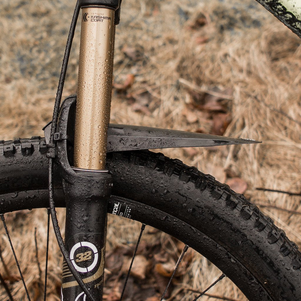 https://cdn.shopify.com/s/files/1/0121/2492/products/ass_savers_front_mudguard_mtb_mudder-9.jpg?v=1708595496
