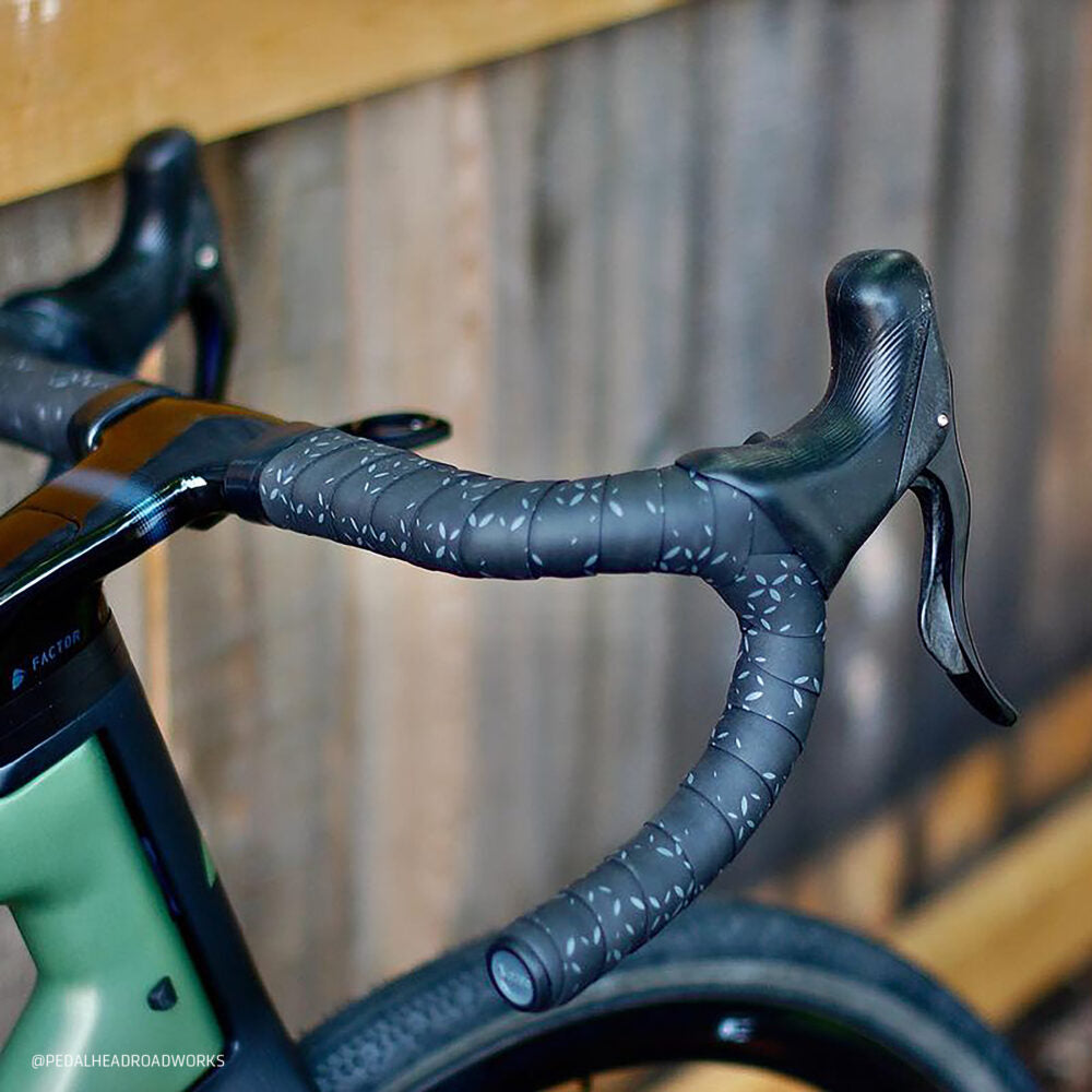 https://guee-intl.com/wp-content/uploads/2022/06/attitude-spk_@pedalheadroadworks-1000x1000.jpg
